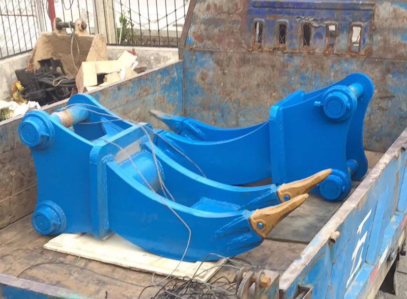 液壓抓鋼機(jī)
